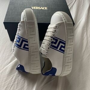 Versace boys White and Blue Sneakers size 28/11